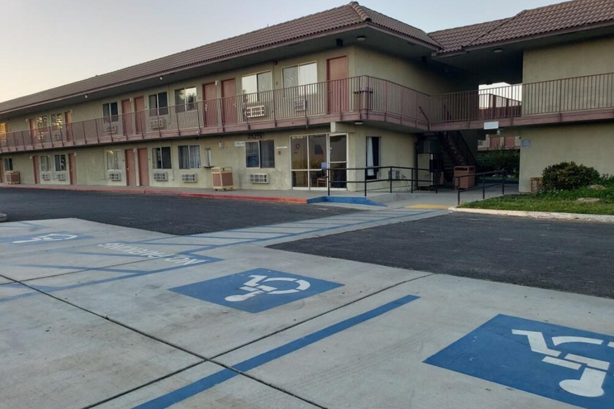 Baymont By Wyndham Coalinga Vila Exterior foto