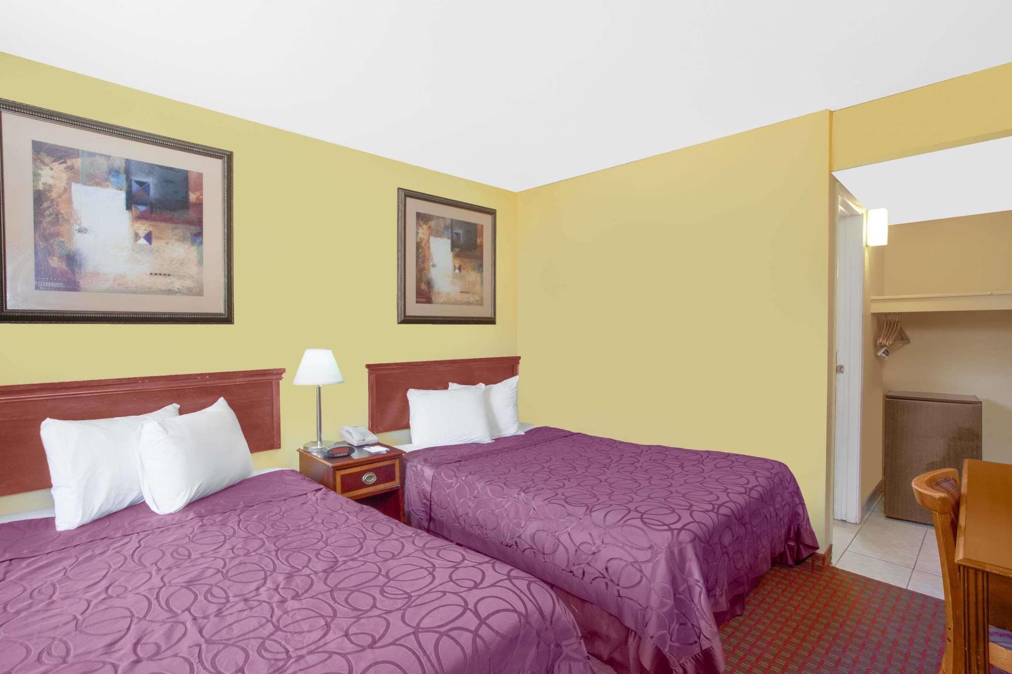 Baymont By Wyndham Coalinga Vila Exterior foto
