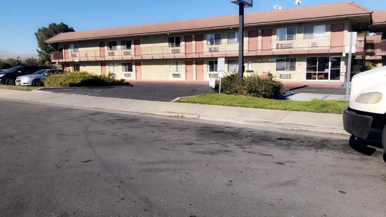Baymont By Wyndham Coalinga Vila Exterior foto