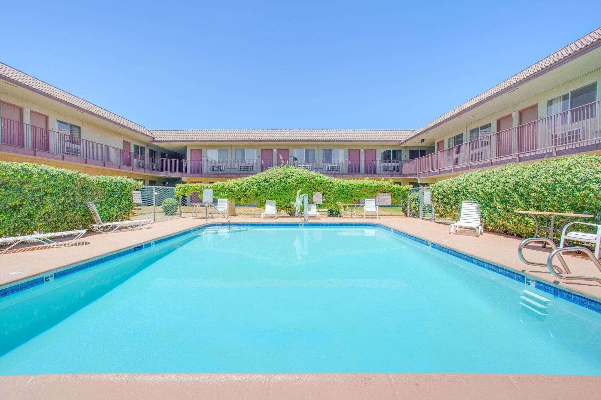 Baymont By Wyndham Coalinga Vila Exterior foto