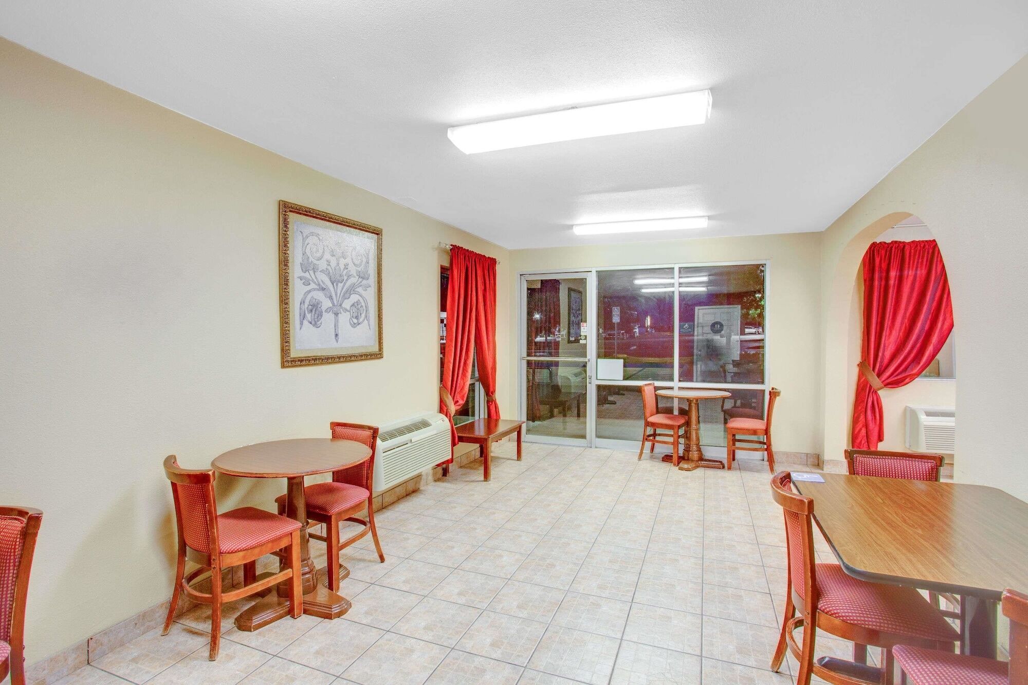 Baymont By Wyndham Coalinga Vila Exterior foto